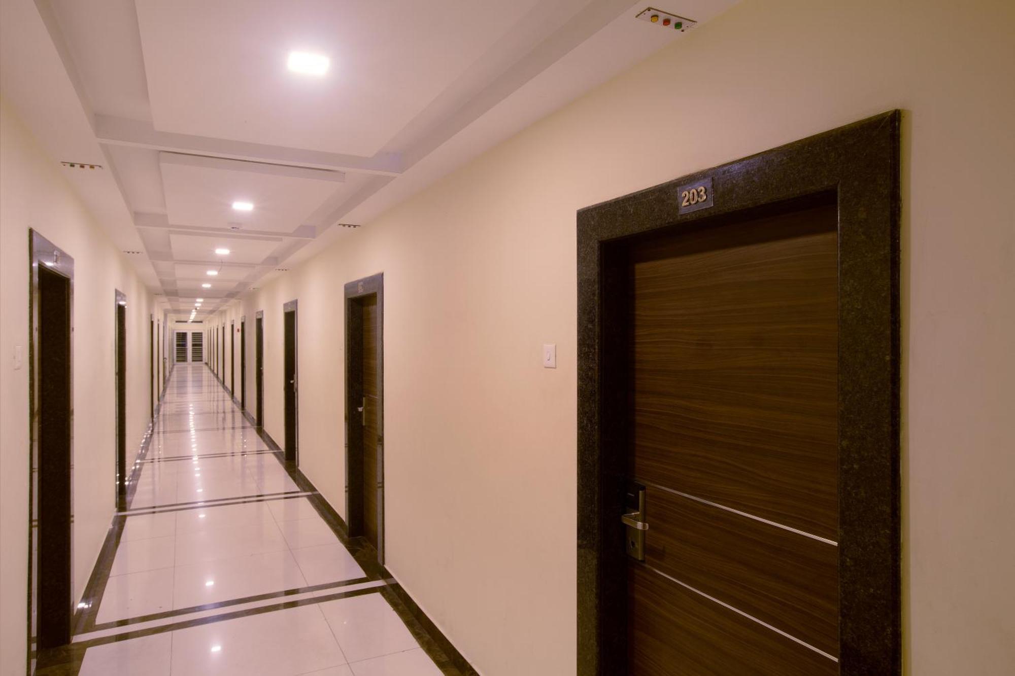 Hotel Manjhi Residency Tiruchirappalli Exterior foto